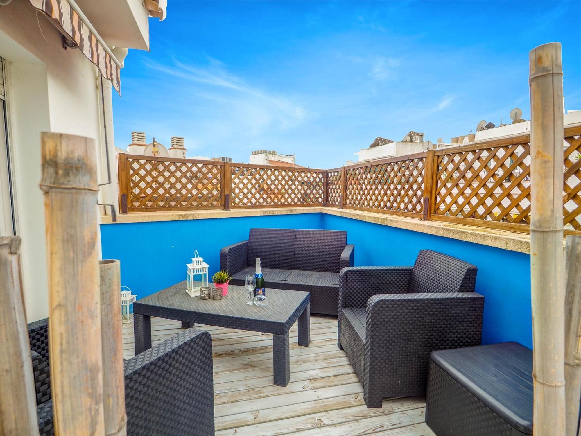 Amazing Terrace In The Center By Hello Homes Leilighet